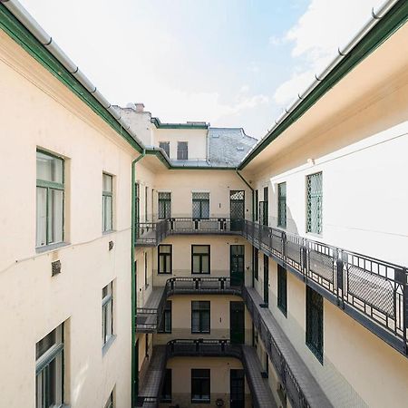 Vaci Street Premier Apartment Budapest Exterior photo
