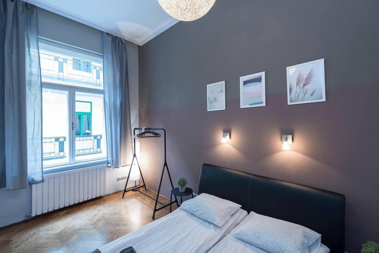 Vaci Street Premier Apartment Budapest Exterior photo