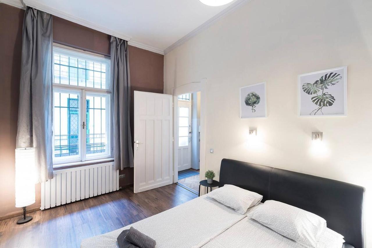 Vaci Street Premier Apartment Budapest Exterior photo